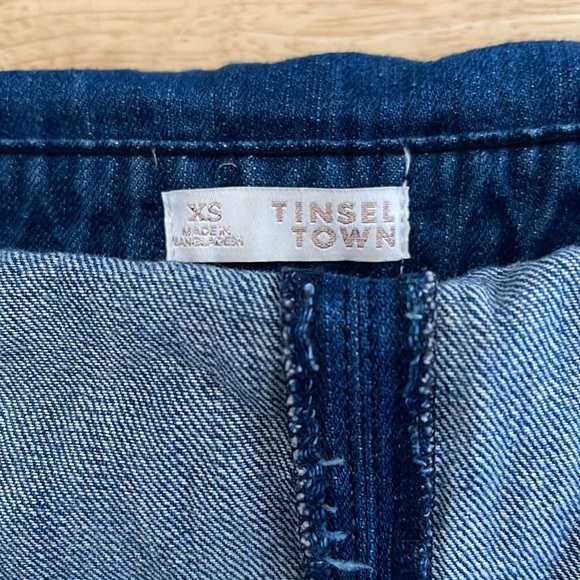 Tinsel Town XS Denim shorts 🩳 overalls in good condition - Picture 7 of 7